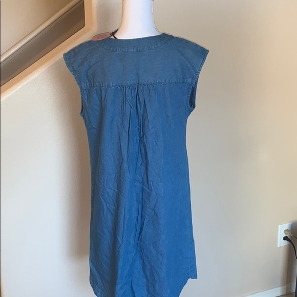 Knox Rose chambray embroidered dress - Picture 5 of 7